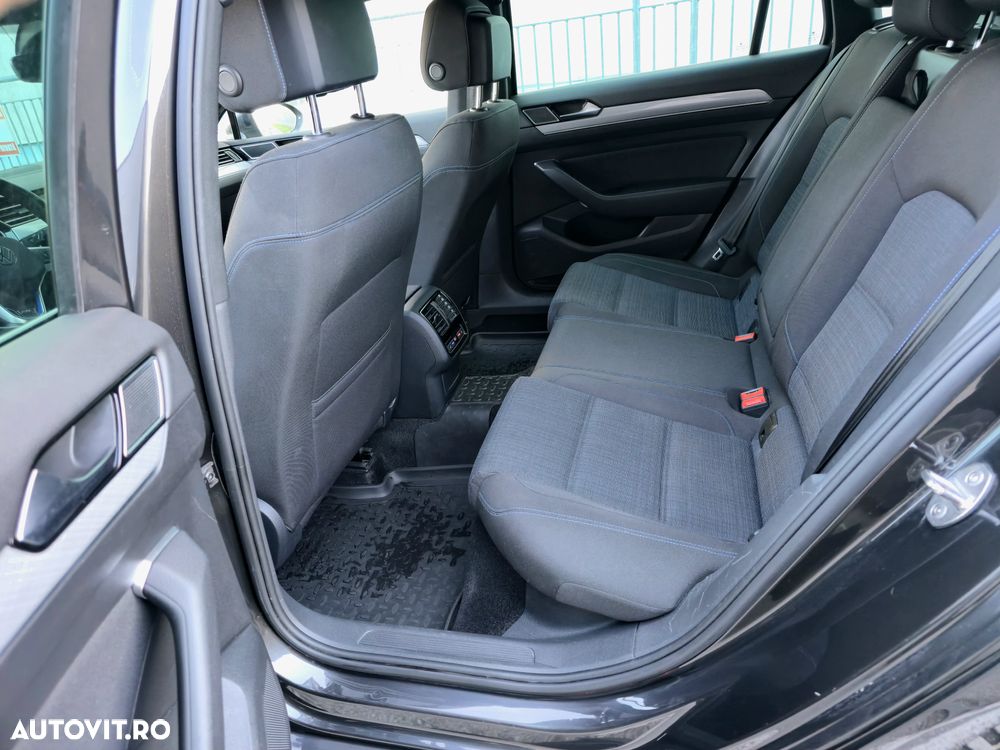 Volkswagen Passat - 7