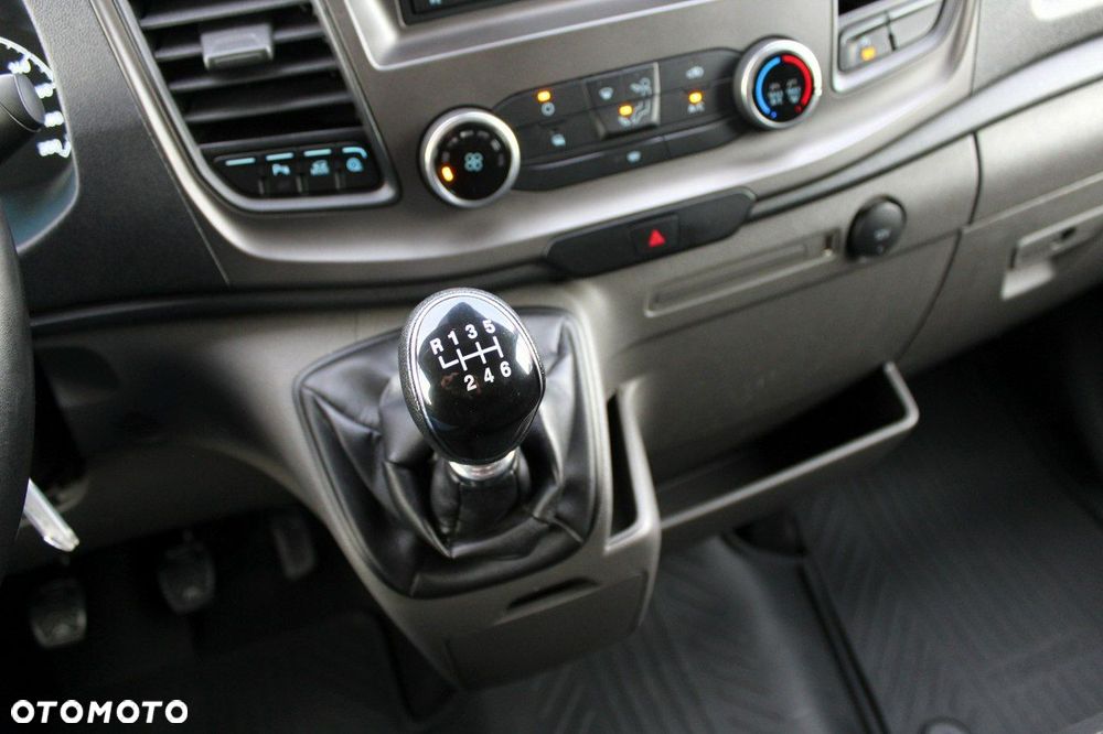 Ford Transit - 17