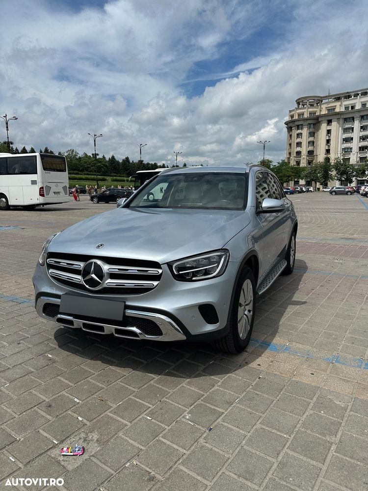 Mercedes-Benz GLC - 25
