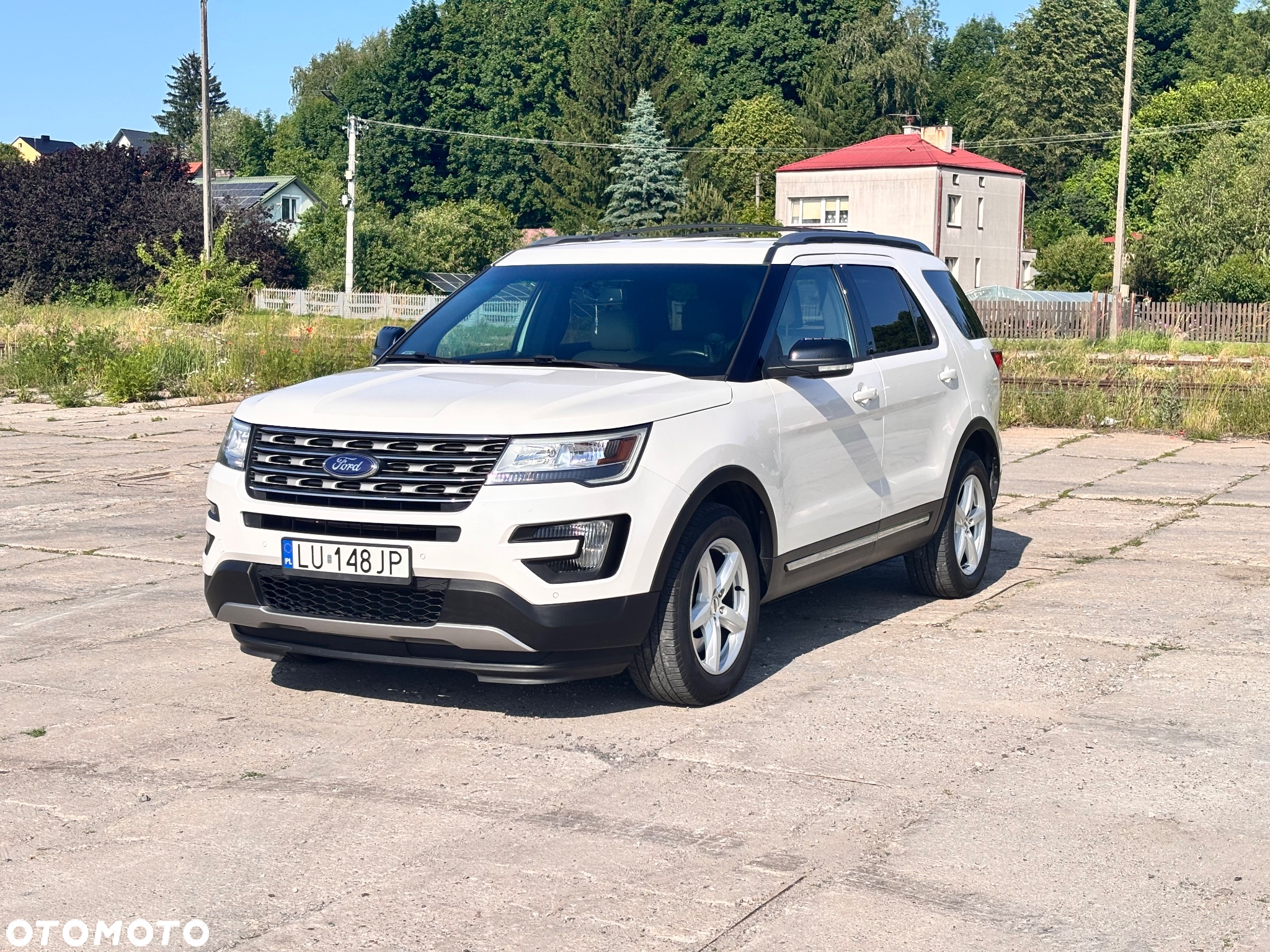 Ford Explorer - 3