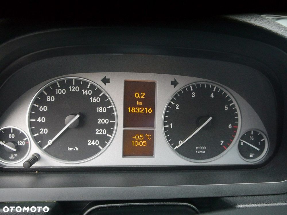 Mercedes-Benz Klasa B 150 BlueEFFICIENCY - 18