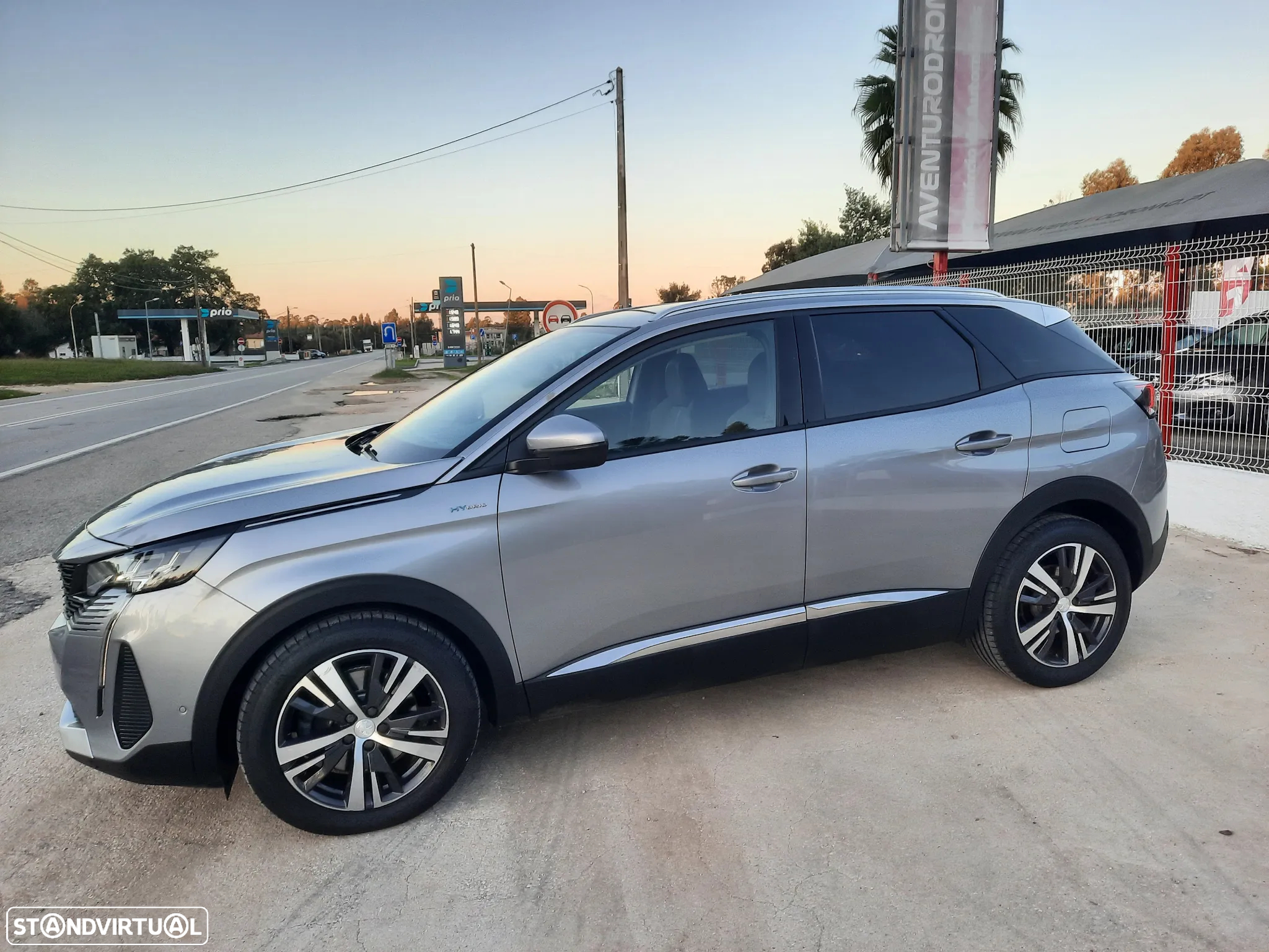 Peugeot 3008 1.6 Hybrid Allure Pack e-EAT8 - 5