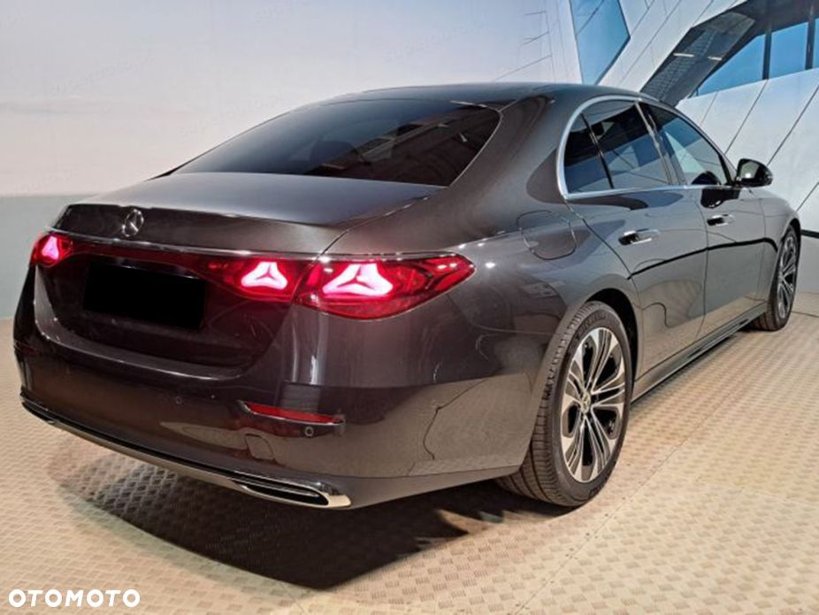 Mercedes-Benz Klasa E - 5