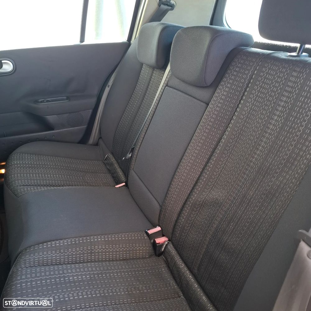 Renault Mégane 1.5 dCi Dynamique - 9