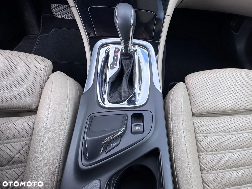 Opel Insignia 2.0 CDTI Cosmo - 19