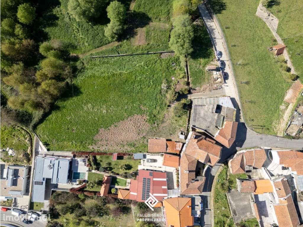 Moradia T6 para Recuperar em Romariz, Santa Maria da Feira - Grande imagem: 2/26