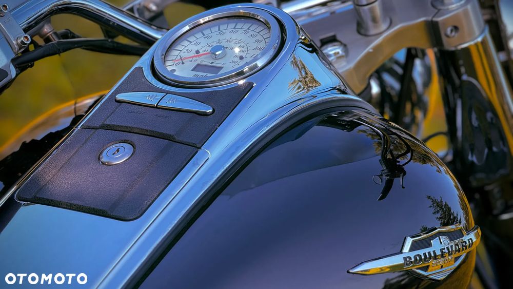 Suzuki Boulevard - 32