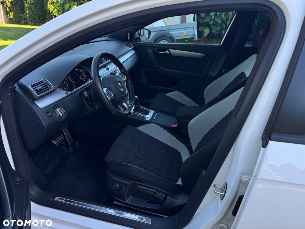 Volkswagen Passat 2.0 TDI Highline R-Style DSG - 20