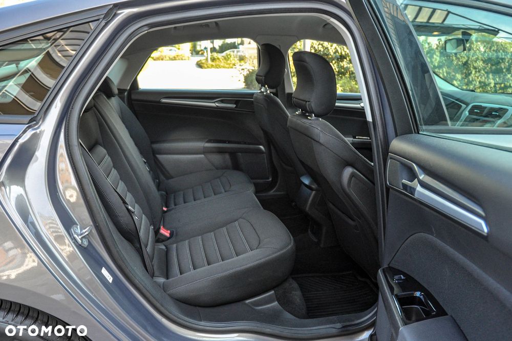 Ford Mondeo - 13