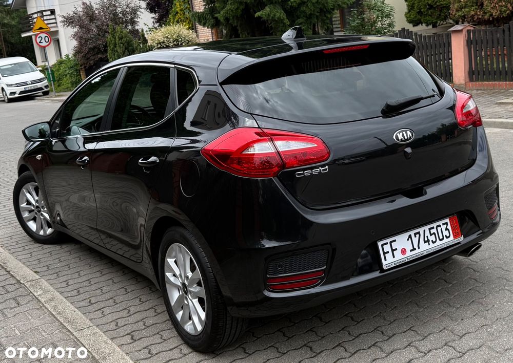 Kia Ceed 1.6 GDI Platinum Edition - 3