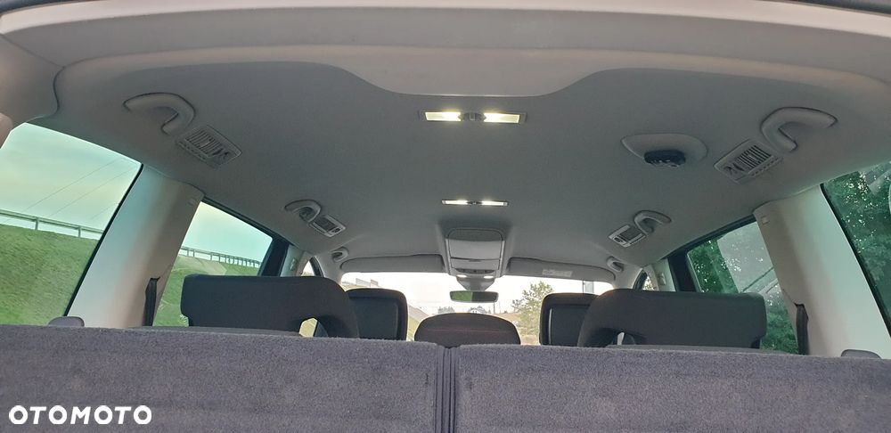 Volkswagen Sharan 2.0 TDI DSG BlueMotion Technology Beach - 23