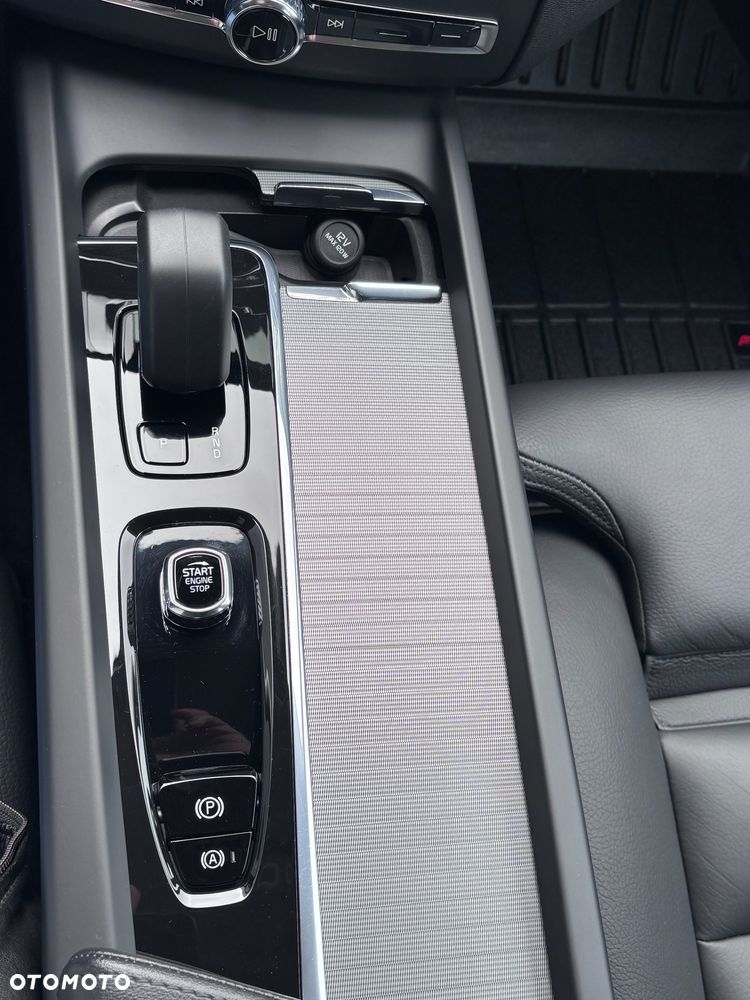 Volvo XC 60 - 24