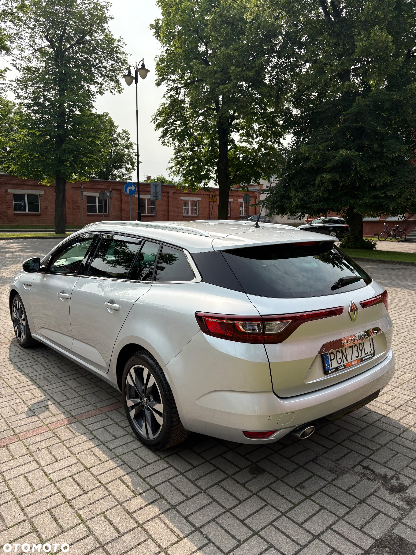 Renault Megane 1.3 TCe FAP Intens - 8