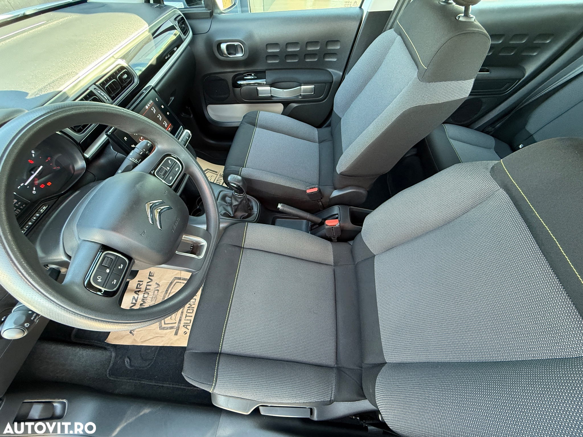Citroën C3 BlueHDi 100 S&S PLUS - 18