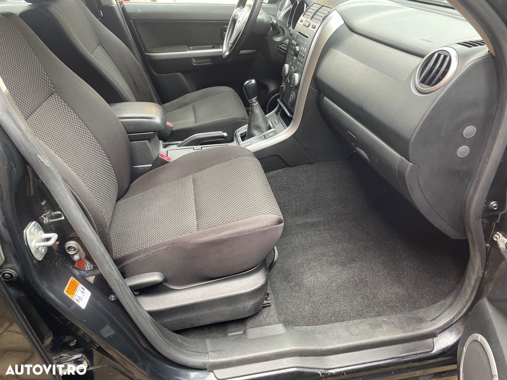 Suzuki Grand Vitara 1.9 DDiS Comfort DPF - 7