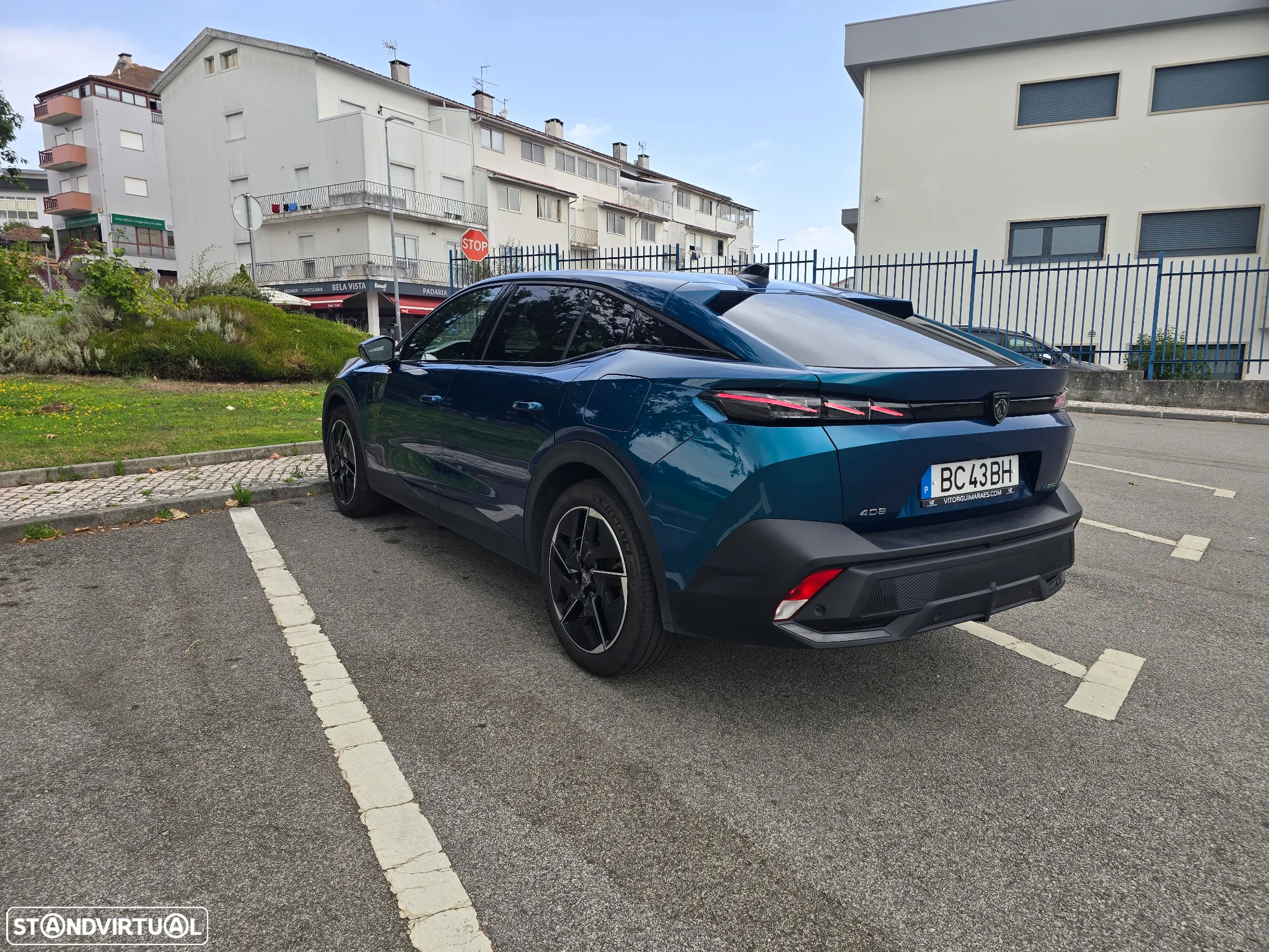 Peugeot 408 1.6 Hybrid GT e-EAT8 - 5