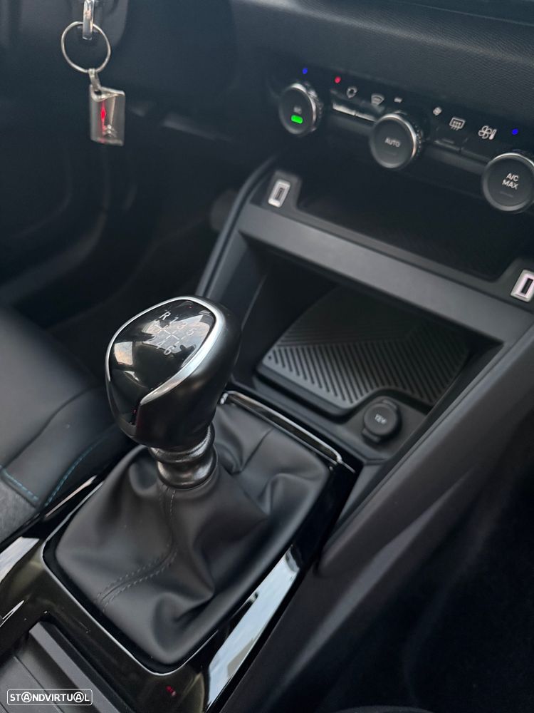 Citroën C4 PureTech 130 Stop&Start SHINE - 14