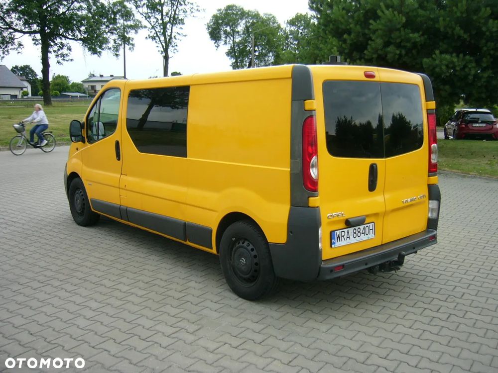 Opel Vivaro LONG 2,5 dci 115 Ps - 6