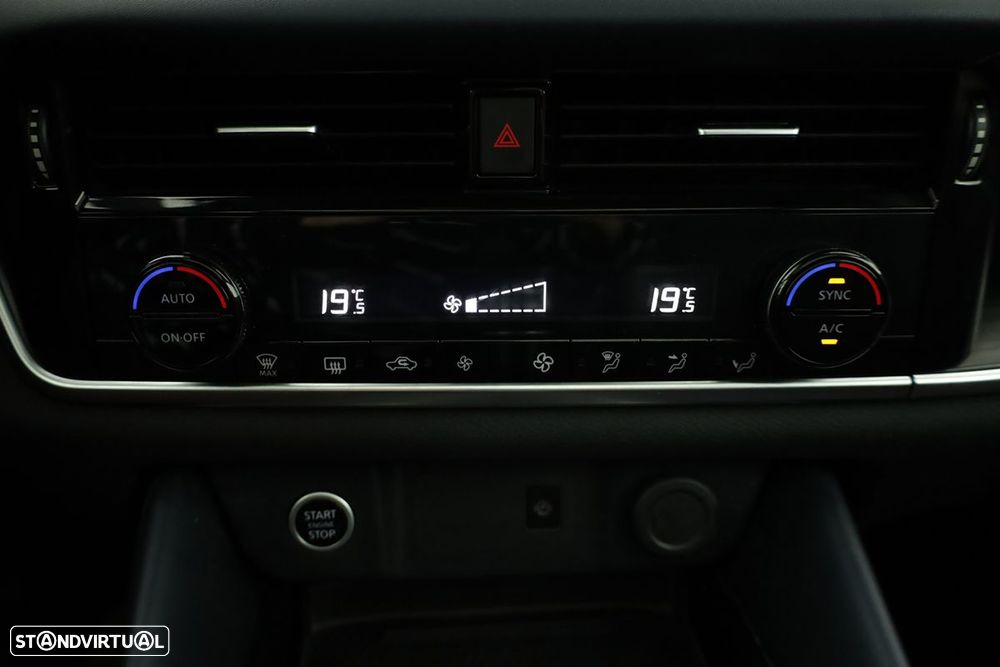 Nissan Qashqai 1.3 DIG-T Tekna - 13