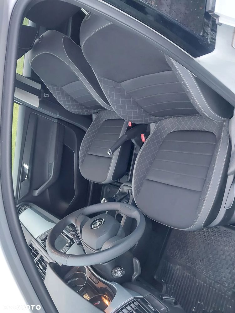 Skoda Fabia 1.0 TSI Ambition - 12