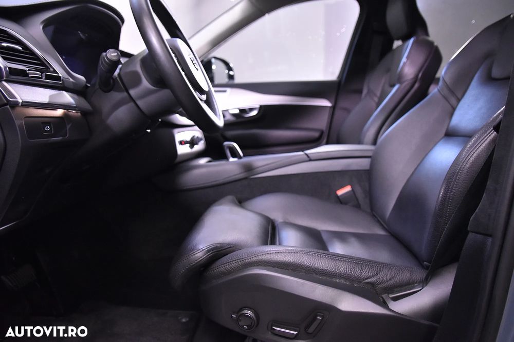 Volvo XC 90 - 26