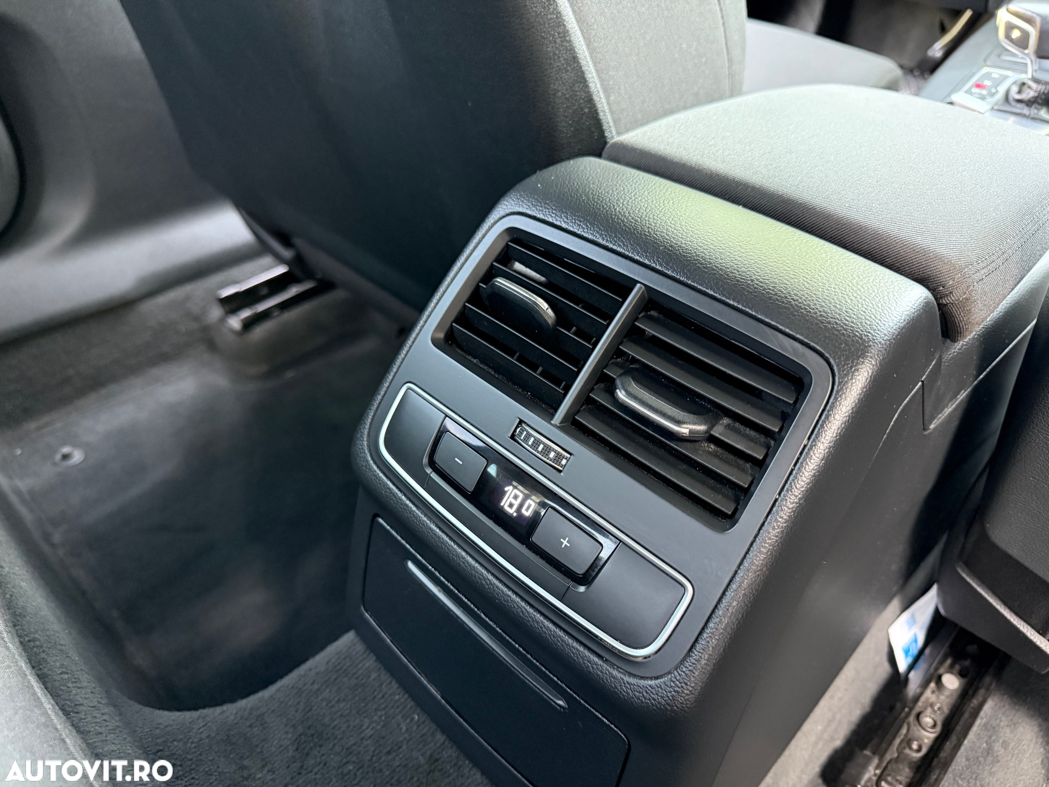 Audi A4 2.0 TDI S tronic quattro design - 16
