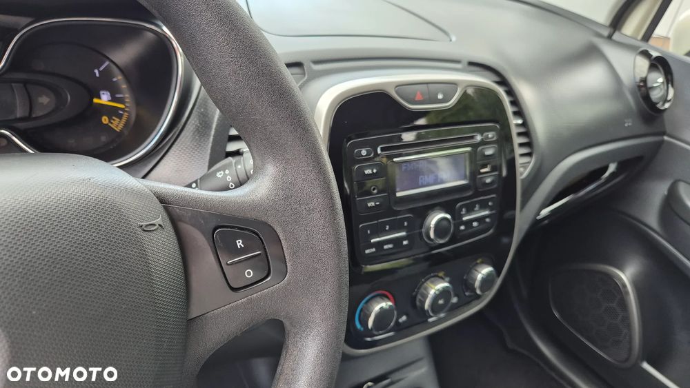 Renault Captur (ENERGY) TCe 90 BOSE EDITION - 14