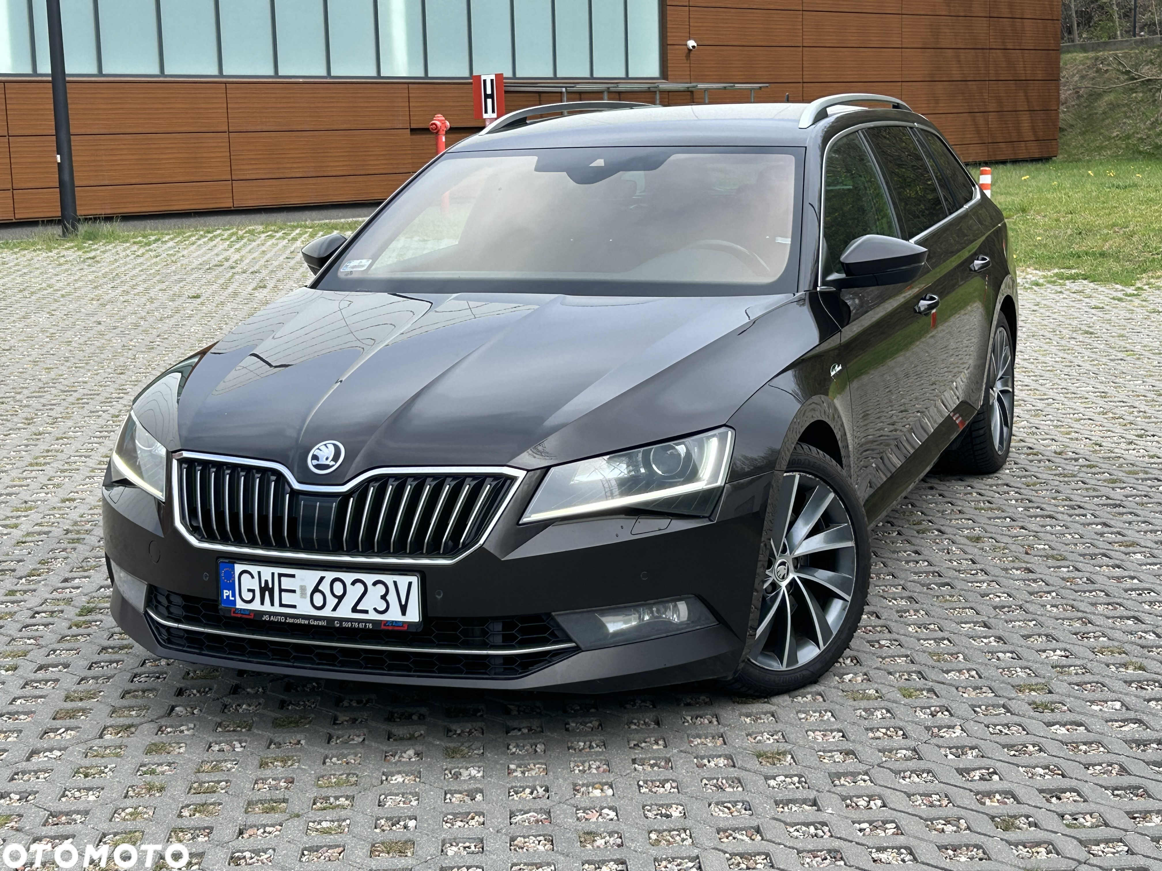 Skoda Superb 2.0 TSI 4x4 L&K DSG - 15