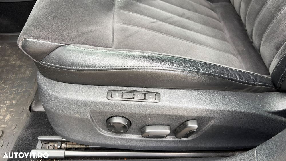 Skoda Superb 2.0 TDI DSG 4X4 Style - 8