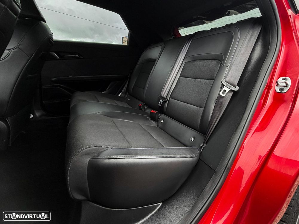 MG MG4 64 kWh Luxury - 12