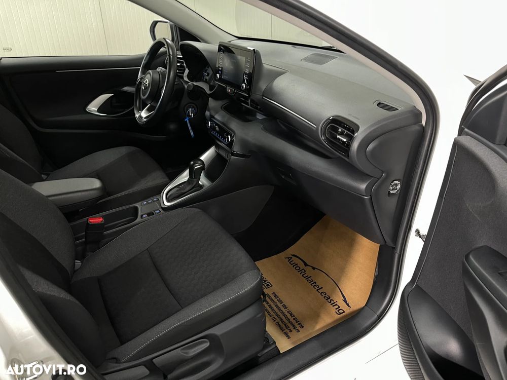 Toyota Yaris 1.5 VVT-i HSD Active - 9