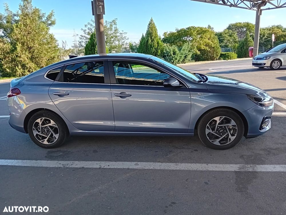 Hyundai i30 1.5 T-GDI 140CP M/T MHEV Highway - 10