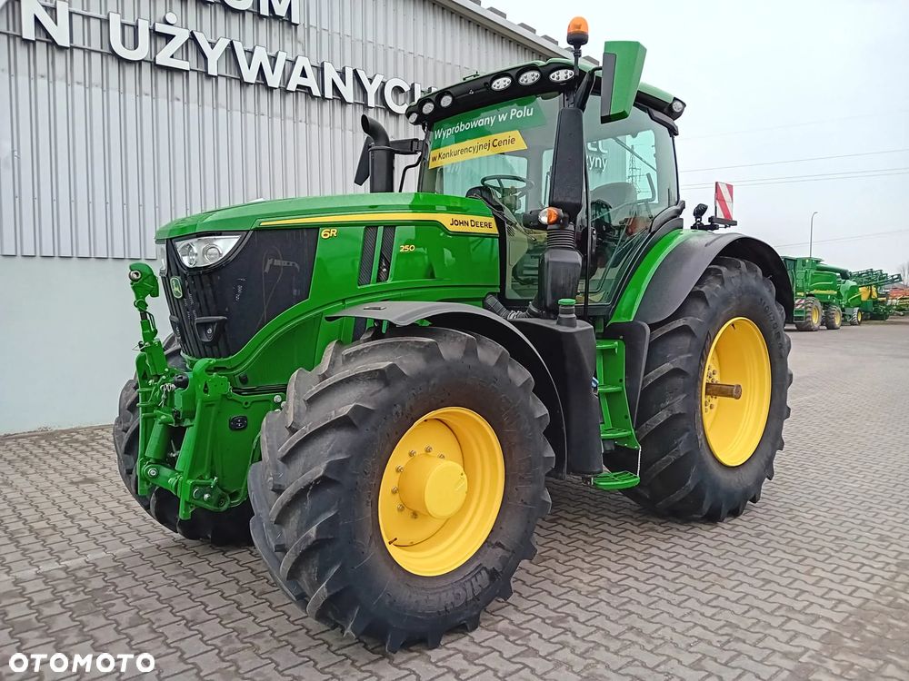 John Deere 6R250 - 14