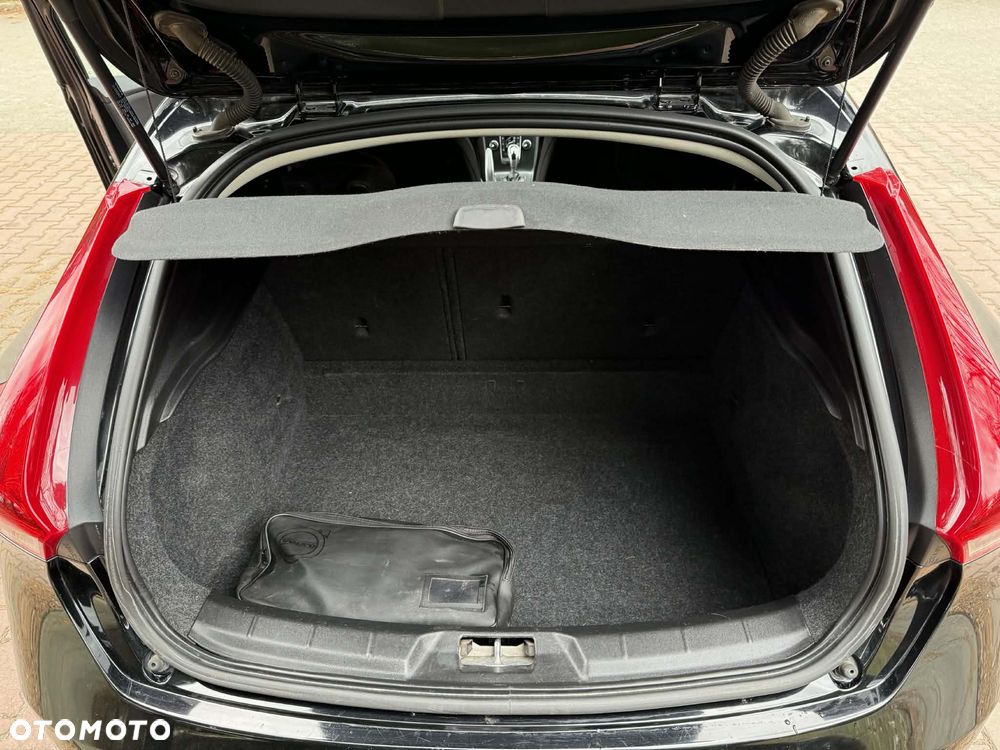 Volvo V40 D2 Geartronic Momentum - 13