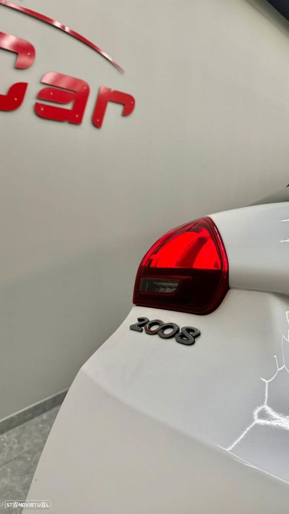 Peugeot 2008 1.2 PureTech GT Line - 36