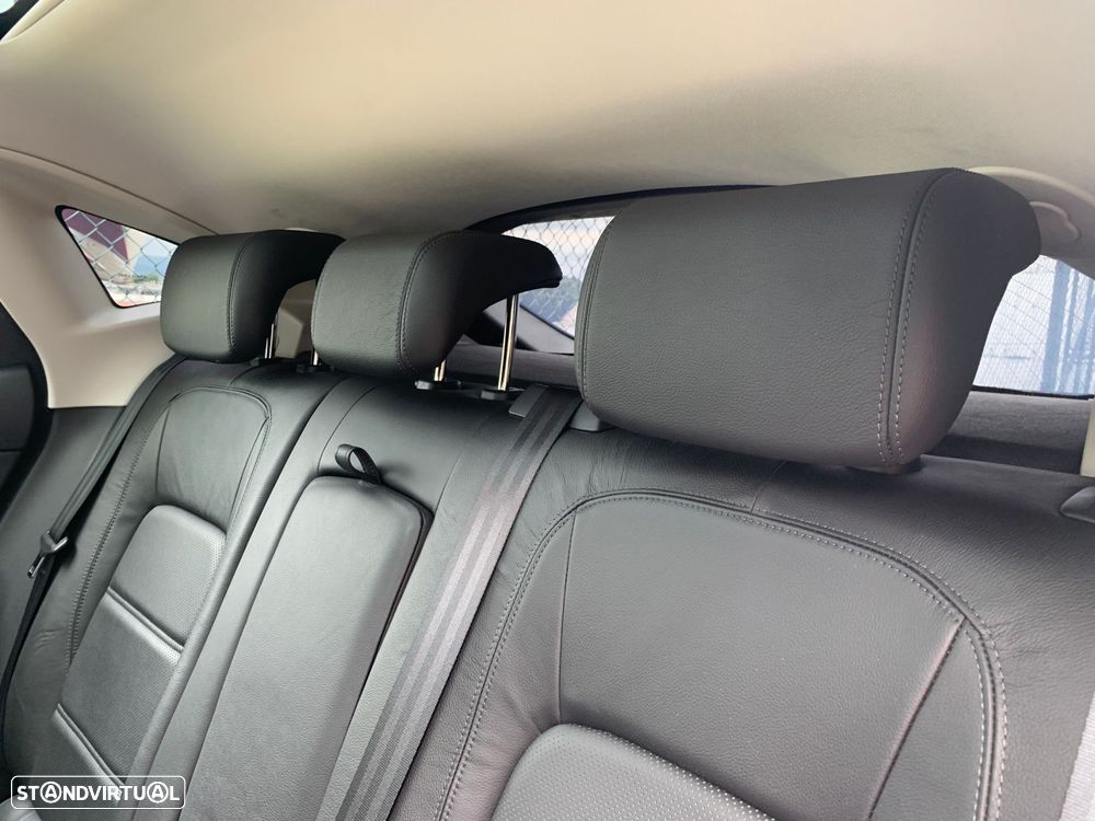 Jaguar E-Pace 2.0 P250 R-Dynamic S AWD Aut. - 14