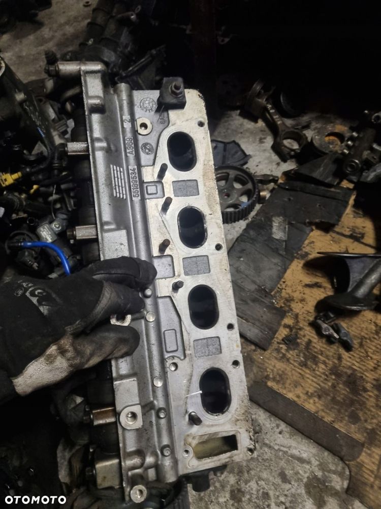 Głowica silnika Alfa Romeo JTS 2.0 55189534 - 3
