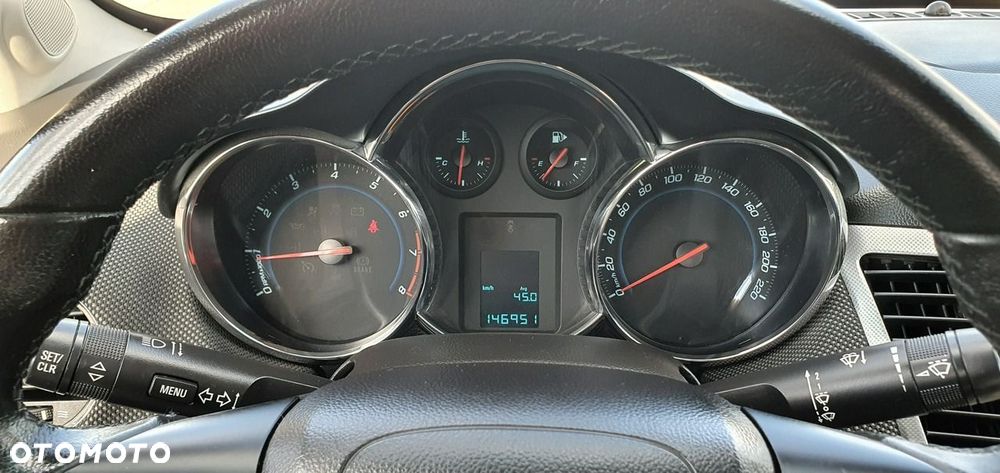Chevrolet Cruze - 19
