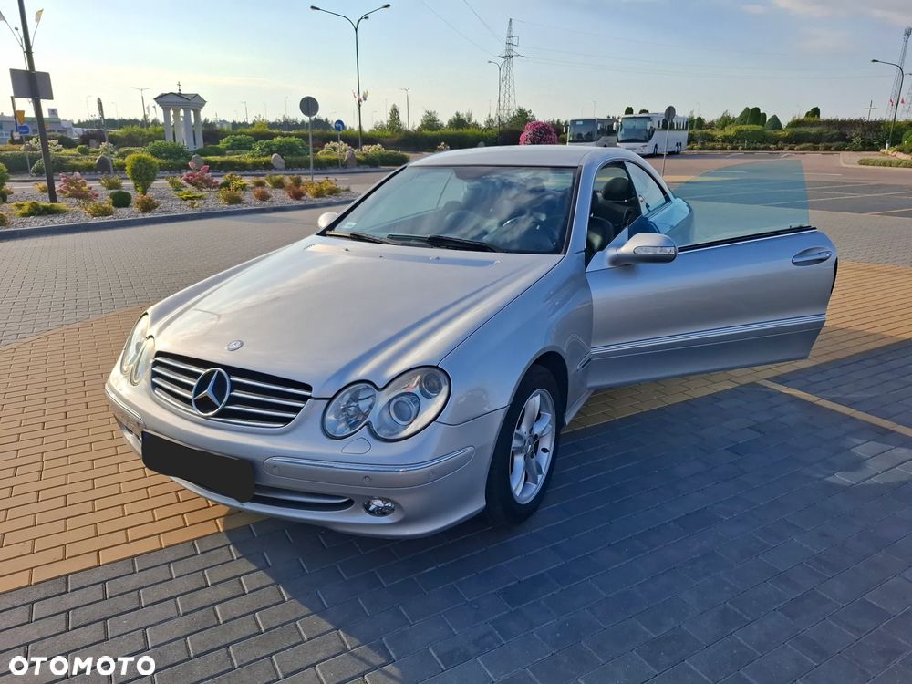 Mercedes-Benz CLK - 9