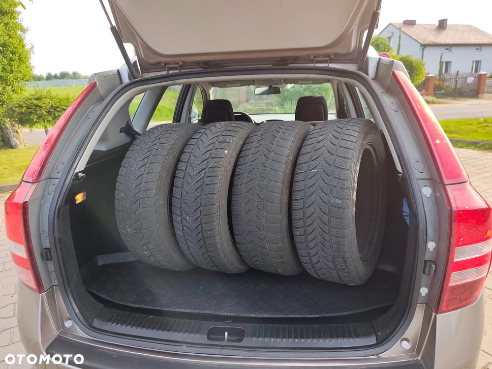 Kia Ceed 1.6 CRDi ISG Spirit - 20