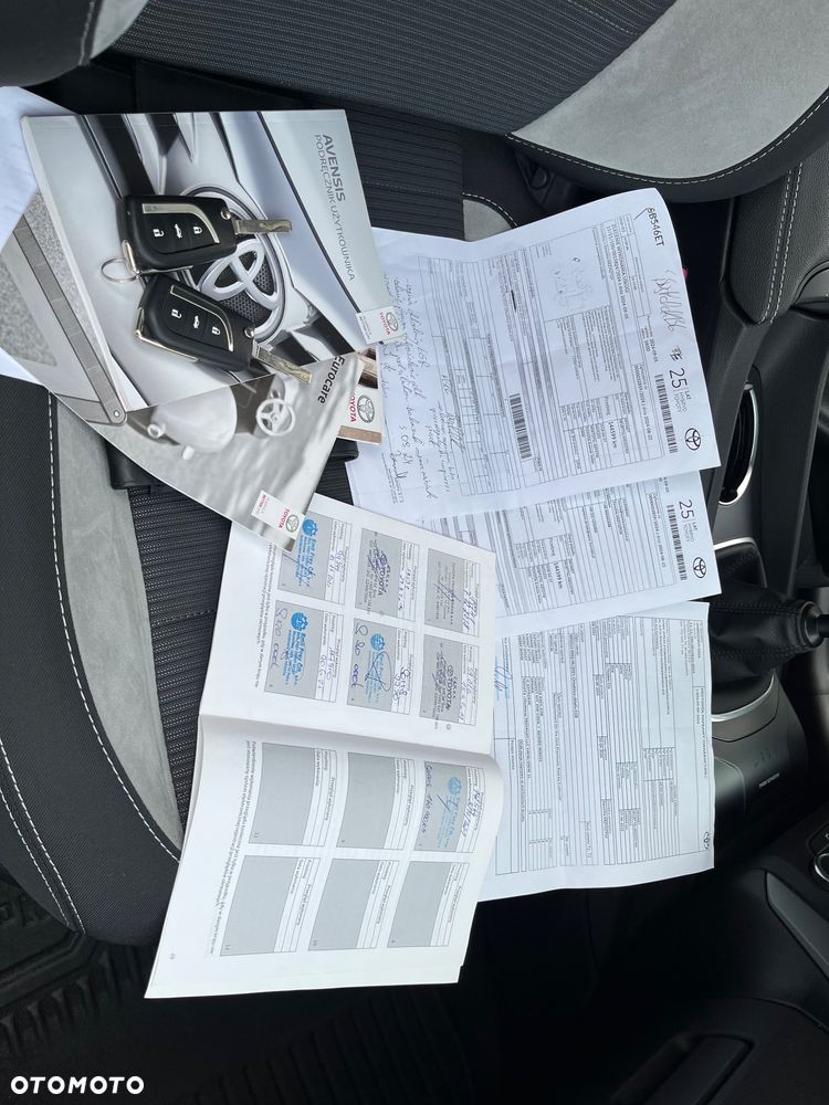 Toyota Avensis 2.0 D-4D Prestige - 31