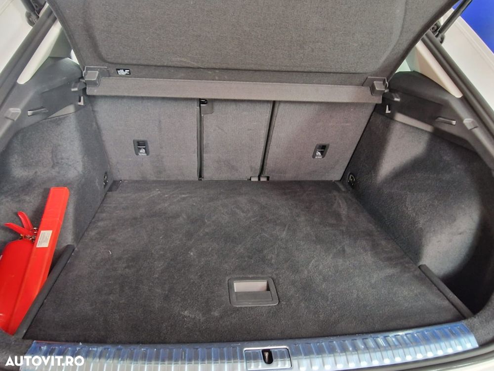 Audi Q3 2.0 35 TDI S tronic Advanced - 28