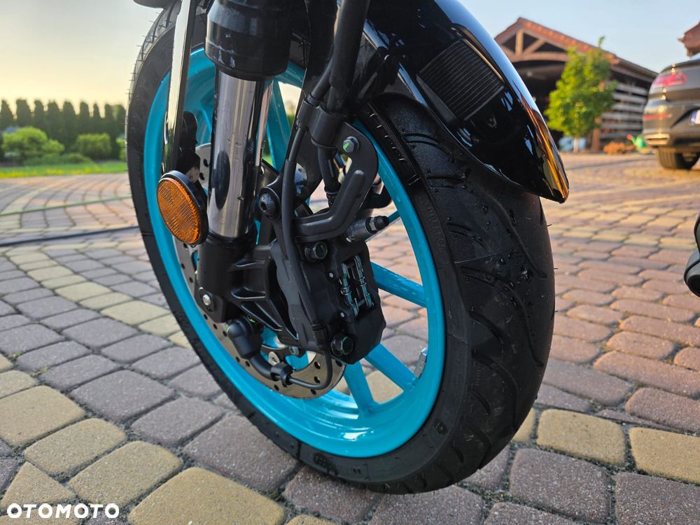 Yamaha MT - 13