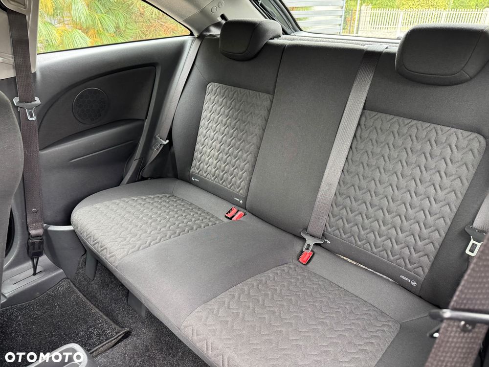 Opel Corsa 1.4 16V Active - 18