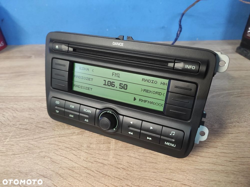 RADIO AUDIO ODTWARZACZ SKODA FABIA 2 ROOMSTER RAPID OCTAVIA 2 5J0 ROZKODOWANE WYSYŁKA !!! - 2