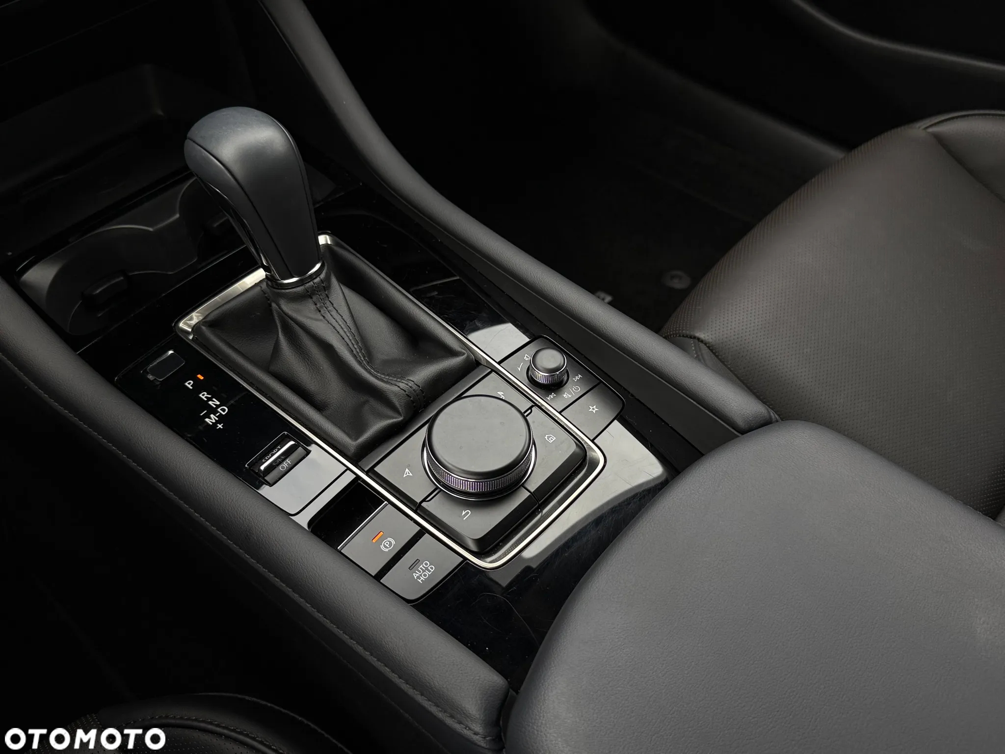 Mazda 3 - 13