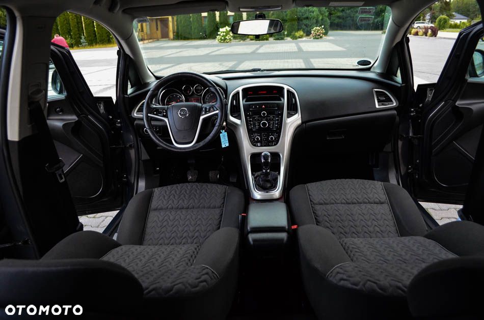 Opel Astra 1.4 Turbo Style - 33