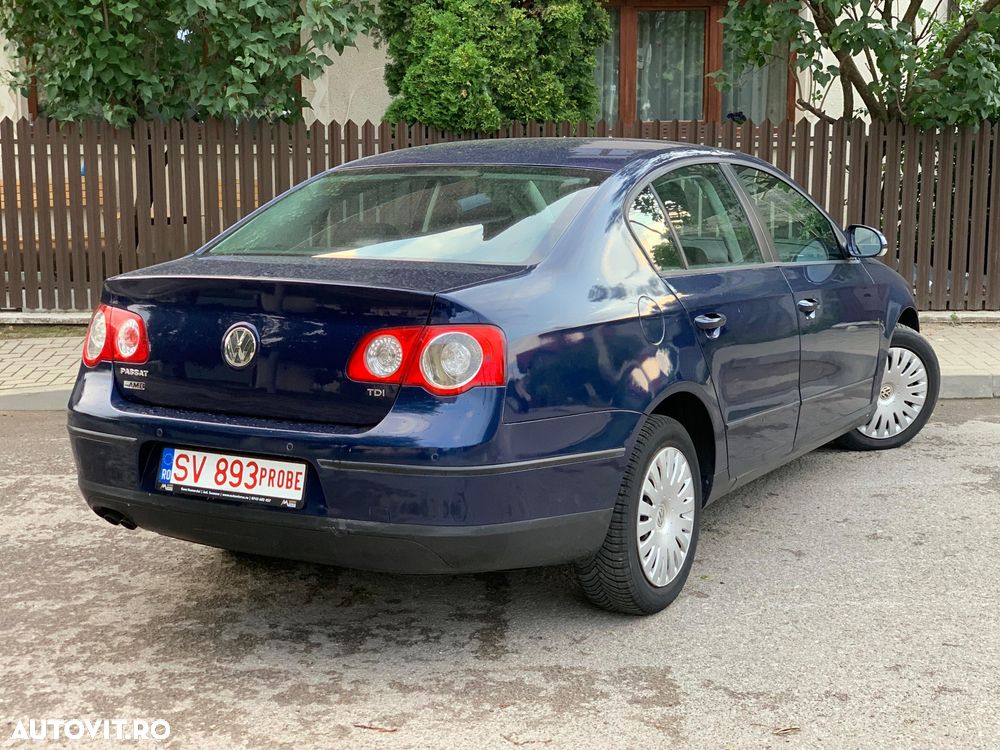 Volkswagen Passat 1.9 TDI Individual - 3