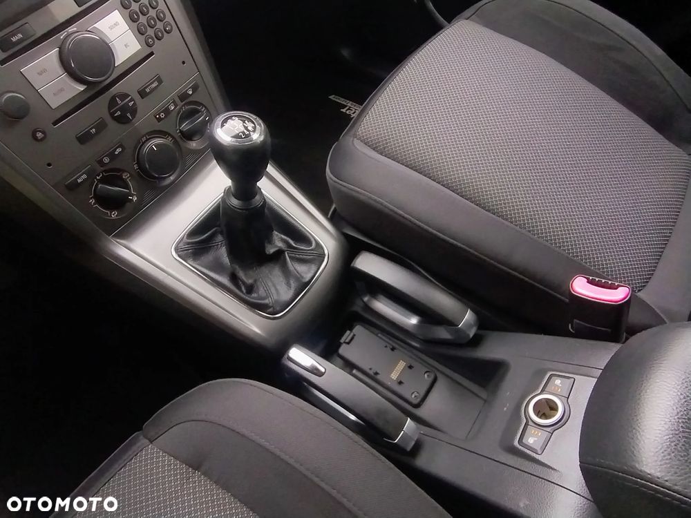 Opel Antara 2.0 CDTI 4x4 Navi - 17