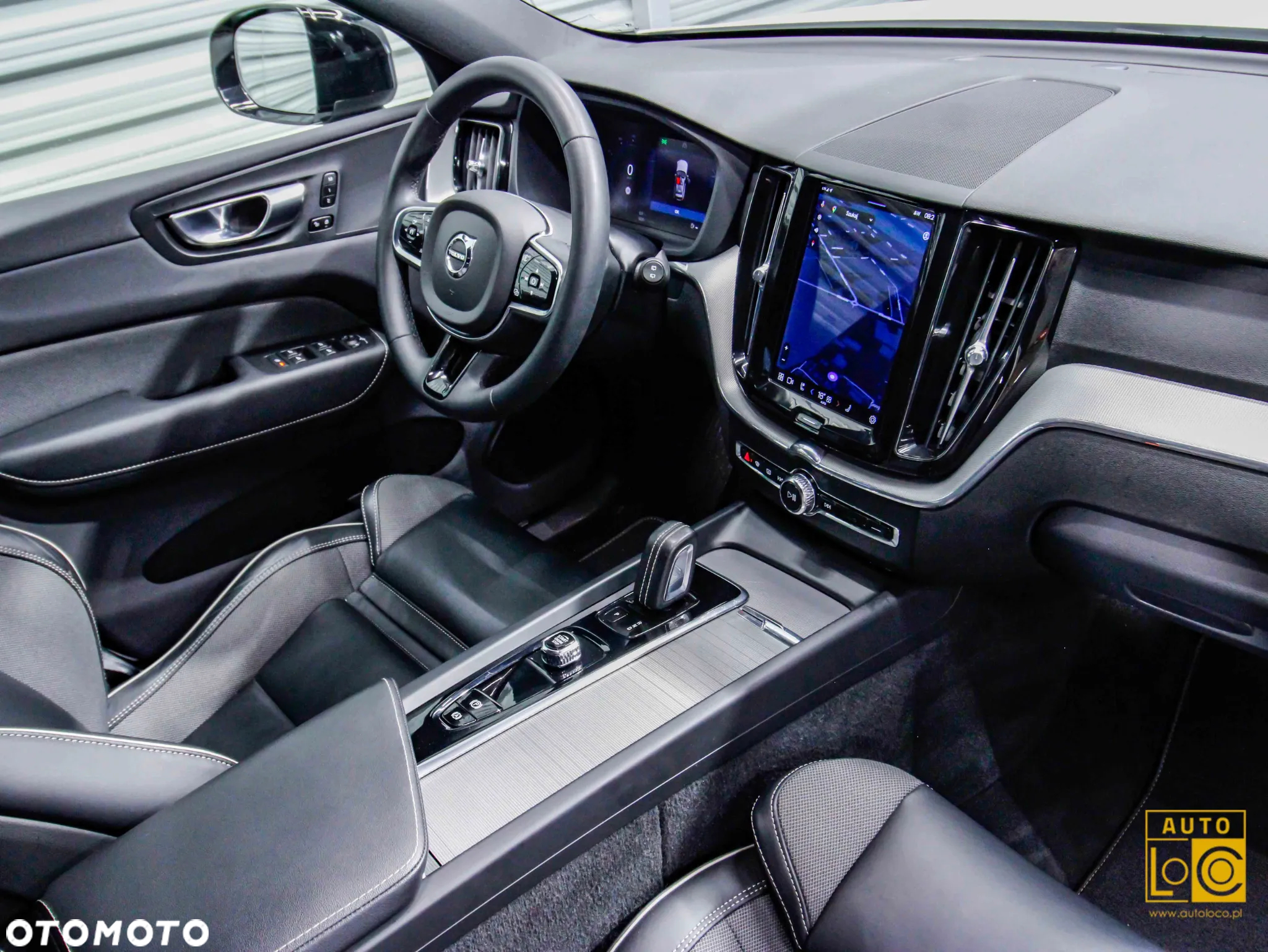 Volvo XC 60 B4 B R-Design - 16